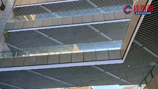 對于鋁方通的材質屬性你了解多少呢？?