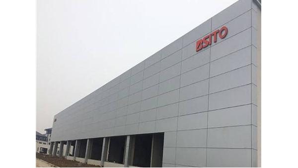 關(guān)于氟碳與聚酯鋁單板的對(duì)比與各自特點(diǎn)