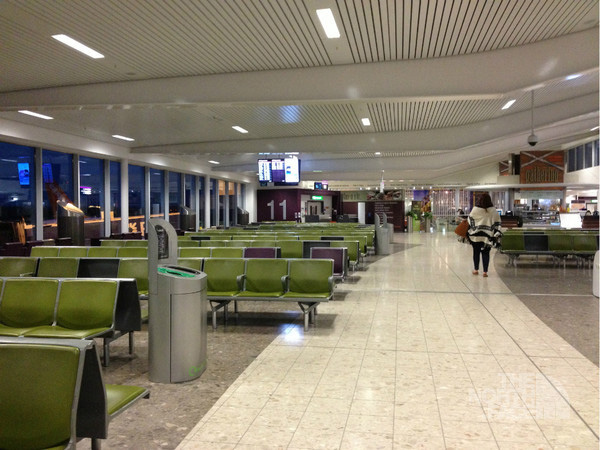 佳得利案例2廣東國(guó)際機(jī)場(chǎng)候機(jī)大廳 佳得利案例2廣東國(guó)際機(jī)場(chǎng)候機(jī)大廳