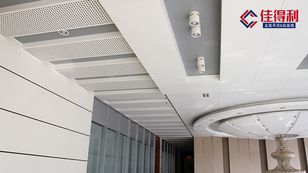 鋁單板表面處理的優(yōu)勢