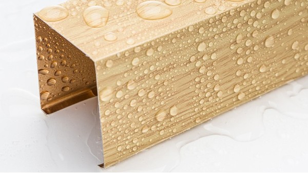 什么是鋁方通？怎么安裝？佛山佳得利話你知！