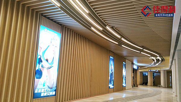 廣東鋁方通廠家如何面對(duì)嚴(yán)峻的市場(chǎng)？